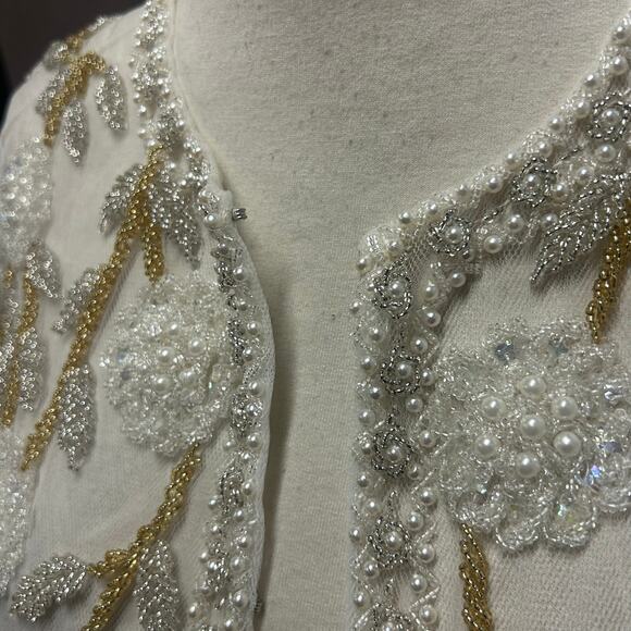Vintage HandMade in Hong Kong Cream+Pearl+Gold Beaded Cardigan Sweater Size 10 - Picture 5 of 6